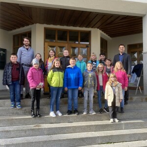 Viertklässler besuchen das Rathaus